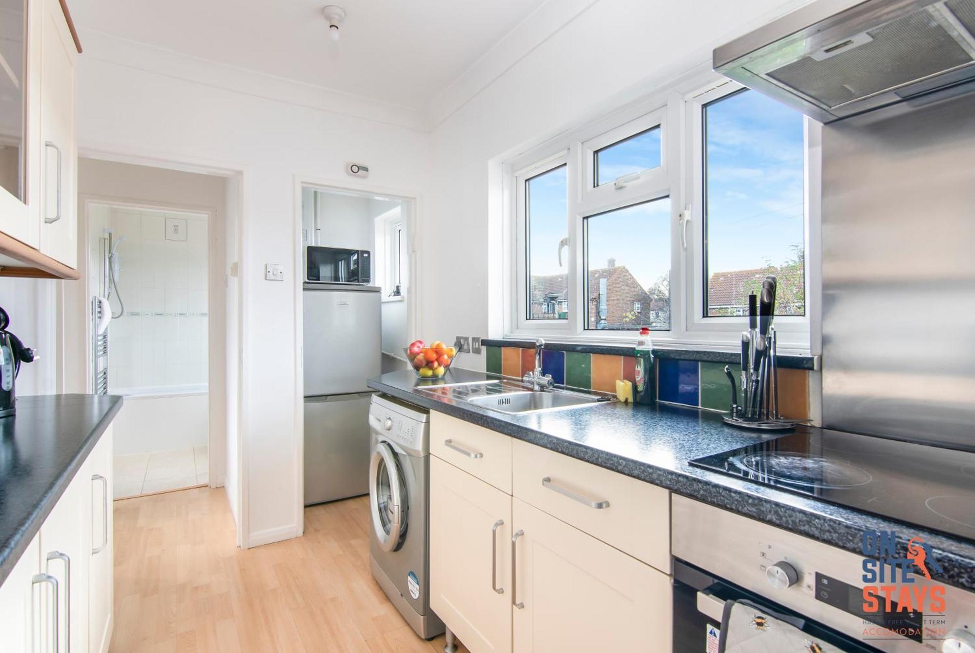 Onsitestays - Cosy 2-Bedroom Apartment With Private Entrance & Long Stay Prices Gravesend Exterior photo